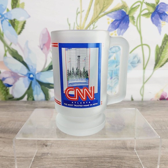 CNN Atlanta The Most Trusted Name In News Glass Frosted 6" Beer Mug RARE - Picture 1 of 7